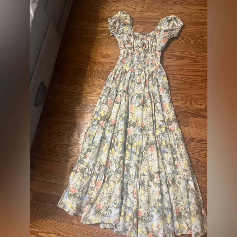 Danielle Bernstein Multicolor Smocked Floral Dress Women’s Size Small - Picture 2 of 9